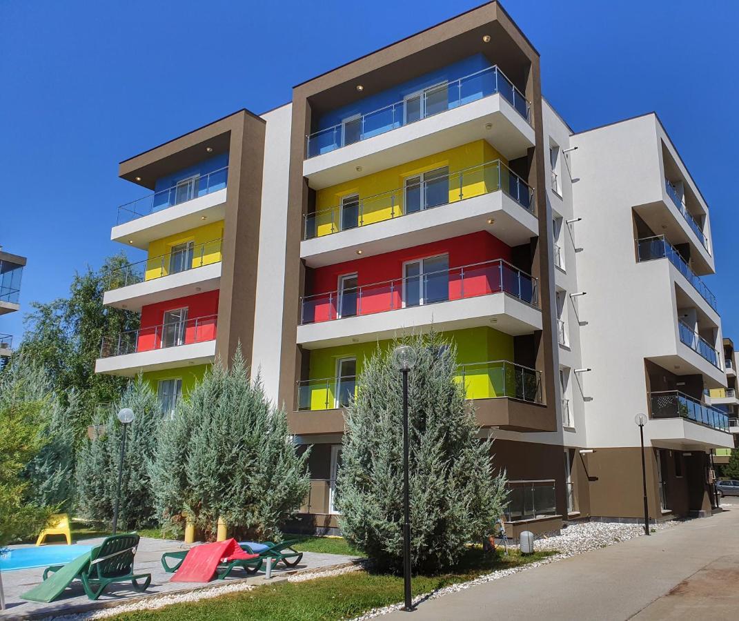 Portobella Airport Aparthotel - Self Check In Otopeni Εξωτερικό φωτογραφία